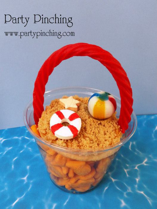 Beach Party Snack Ideas
 Beach pail snack with goldfish and cookie fun for summer
