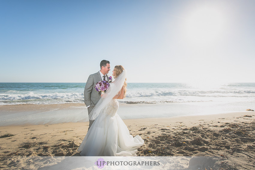 Beach Wedding Photography
 Crystal Cove Newport Beach Wedding