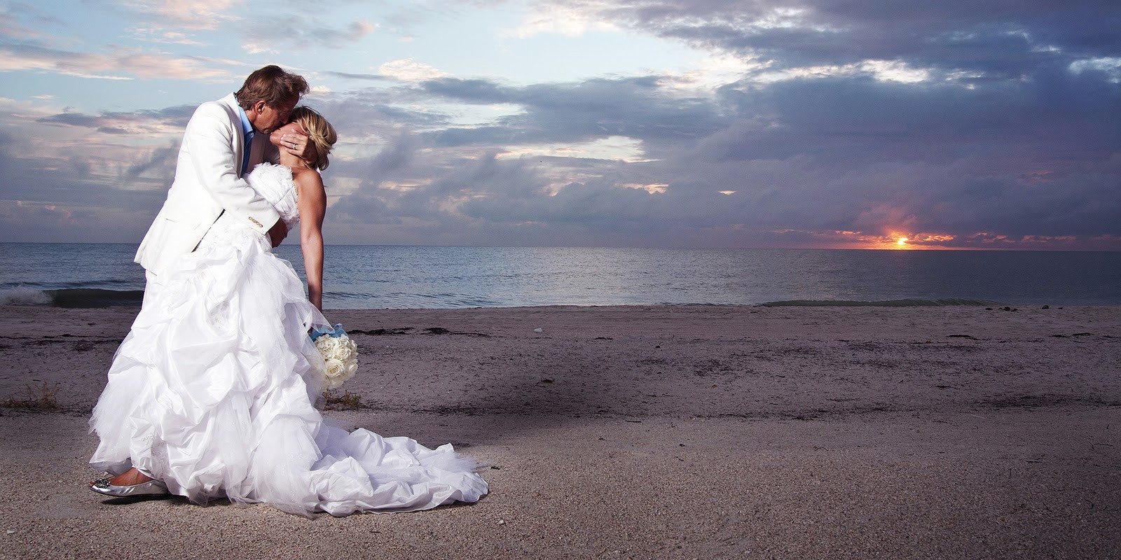 Beach Wedding Photography
 Tampa Wedding graphy Clearwater Beach Wedding