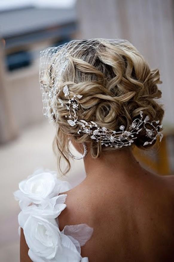 Beach Wedding Updo Hairstyles
 Stunning Bridal Updo Hairstyle With Rhinestone Headpieces