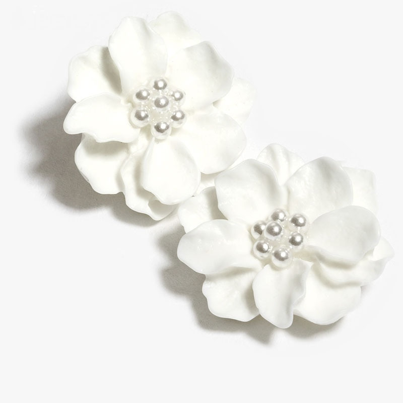 Big Earrings Studs
 2018 fashion woman earrings Big White Flower Earrings for