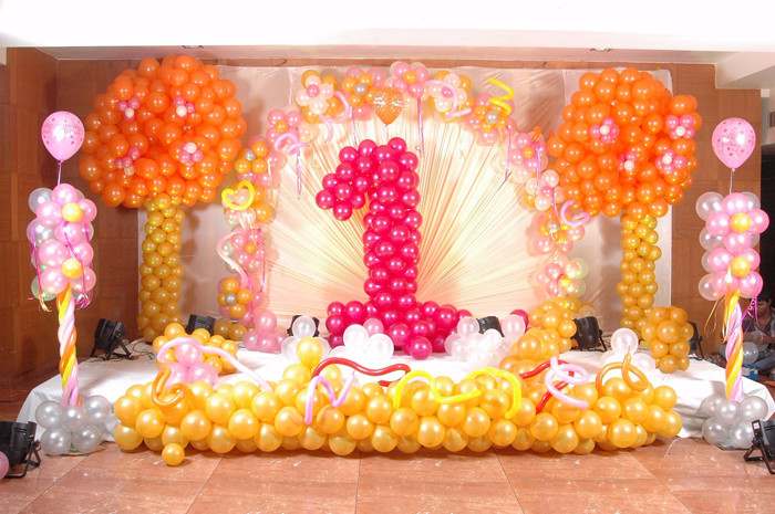 Birthday Balloon Decorations
 Flower & Balloon stage decorators for events in Hyderabad