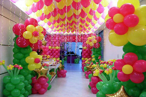 Birthday Balloon Decorations
 1000 Ideas For Party Hall Decoration For Birthday