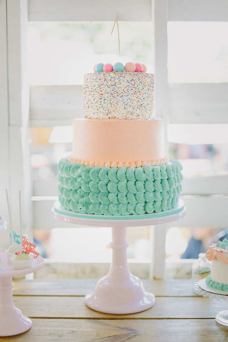 Birthday Cake Pinterest
 10 1st Birthday Party Ideas for Girls Part 2 Tinyme Blog