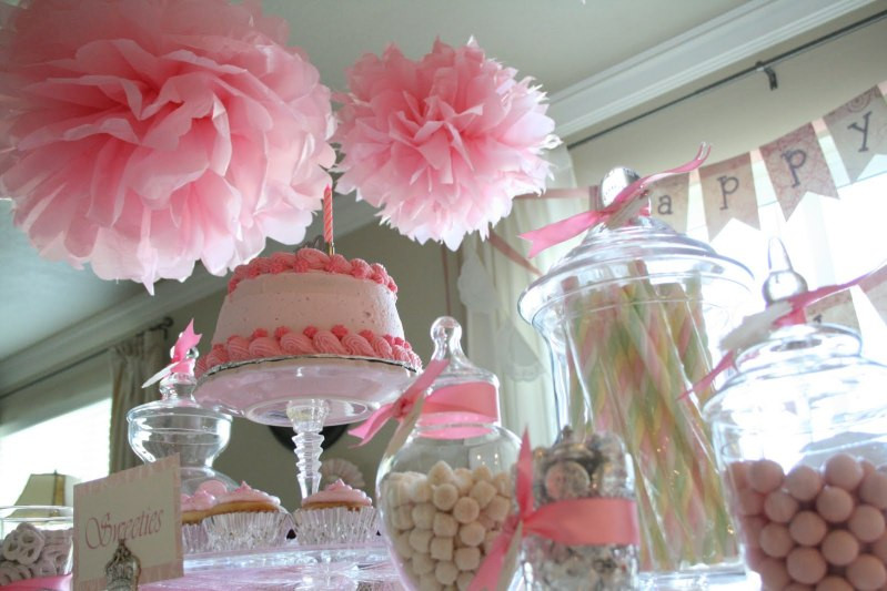 Birthday Party Ideas For 6 Year Girl
 Chic Dreams Sweet Girl Birthday Party Inspiration