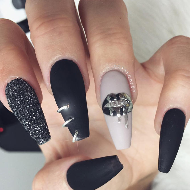 Black Acrylic Nails With Glitter
 21 Ideas of Perfect Matte Acrylic Nails