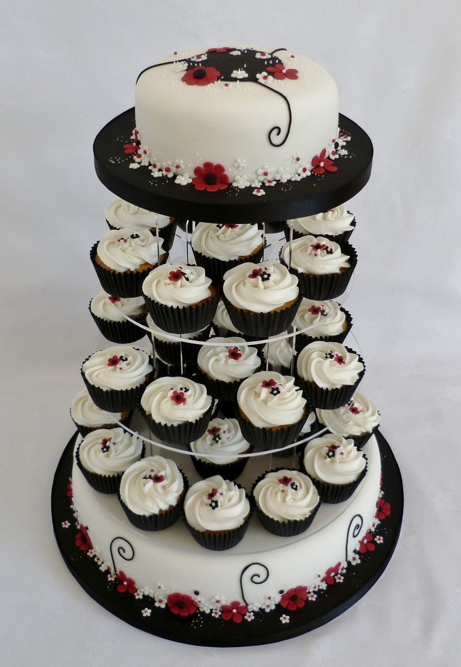 Black Birthday Cake
 40Th Birthday Cake Pink Black White Flowery CakeCentral