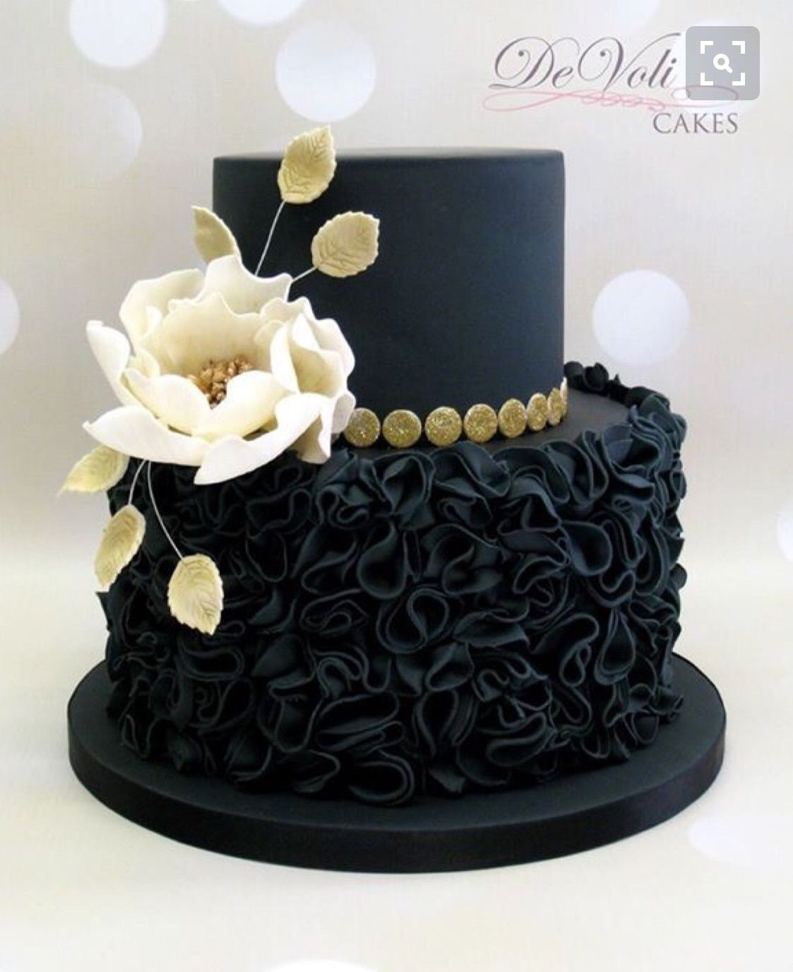 Black Birthday Cake
 Magnifique demoiselle decorating cakes amazing en 2019