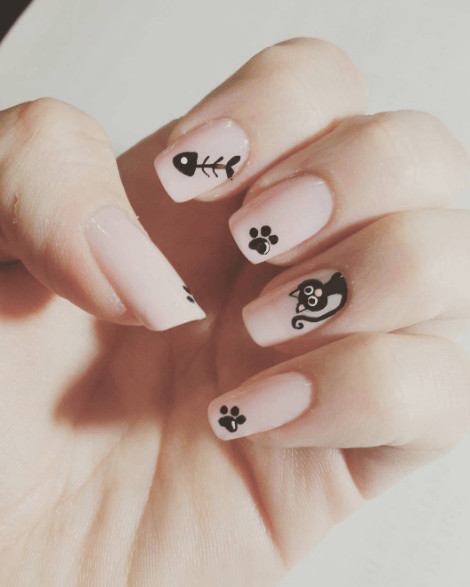 Black Cat Nail Art
 17 Cat Nail Art Designs that Will Make You the Coolest Cat