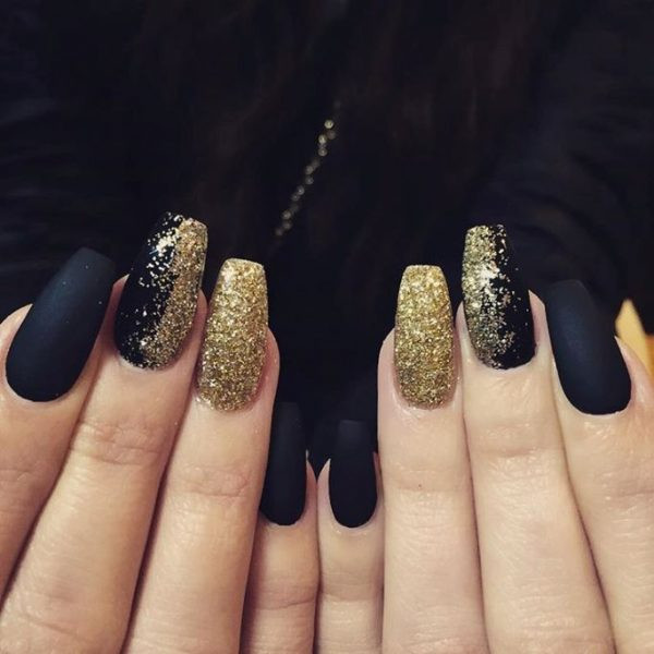 Black Nails With Gold Glitter
 Glamorous Black and Gold Nail Designs Be Modish