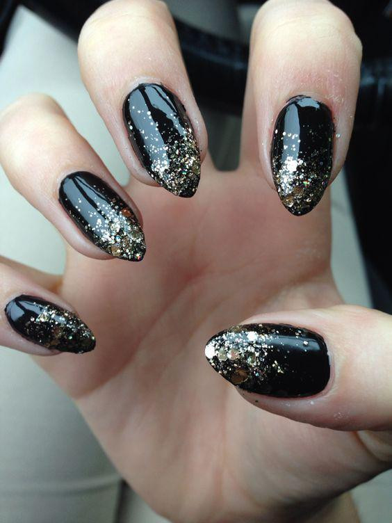 Black Nails With Gold Glitter
 99 Trending Black Nails Art Manicure Ideas – OSTTY
