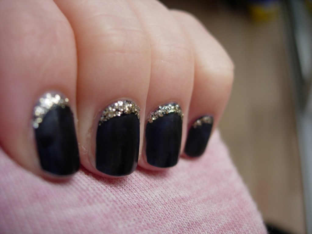 Black Nails With Gold Glitter
 57 Most Beautiful Glitter Nail Art Design Ideas