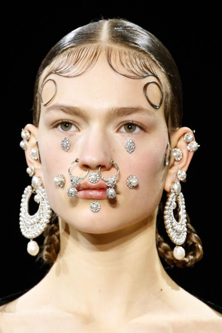 Body Jewelry Face
 How to wear piercings and face jewellery AW15 jewellery