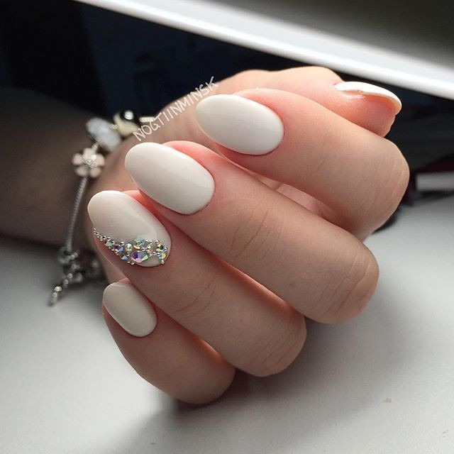 Bridesmaid Nail Ideas
 The 25 best Wedding nails ideas on Pinterest