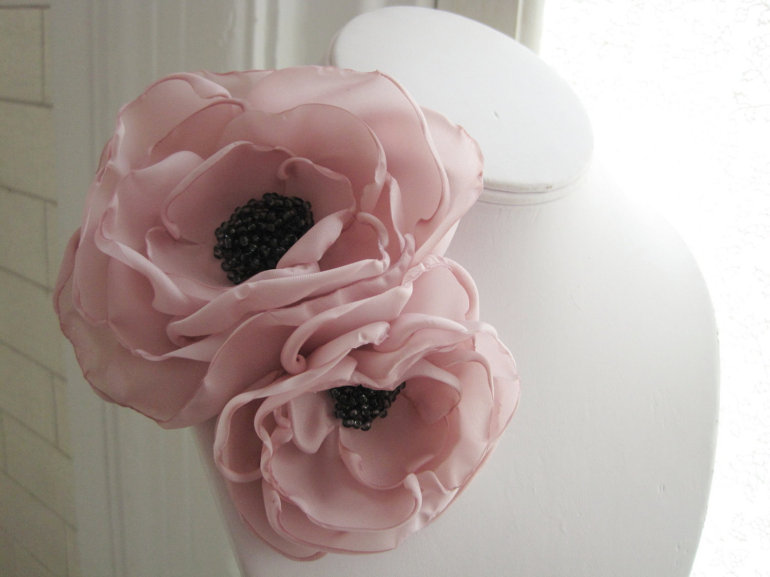 Brooches Boutonniere
 fabric flower brooch corsage pin in parfait pink and gray