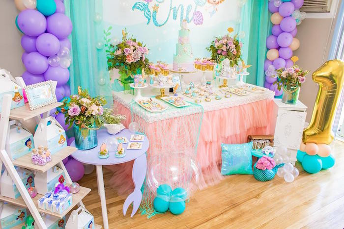 Bubble Guppies Birthday Party Decorations
 Kara s Party Ideas Bubble Guppies Birthday Party
