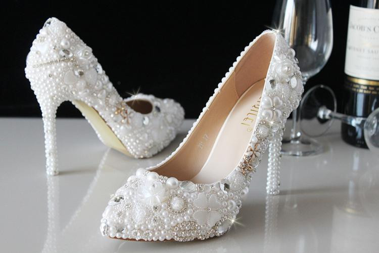 Buy Wedding Shoes
 2018 Luxury Rhinstone Pearls Wedding Shoes Made In China