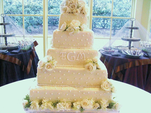 Cake Dots Wedding Cakes Llc Columbus Oh
 Wedding Cakes by Betty Birmingham AL Wedding Cake