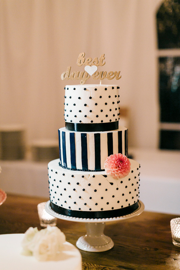 Cake Dots Wedding Cakes Llc Columbus Oh
 10 Nautical Wedding Cakes Too Pretty you may not want to