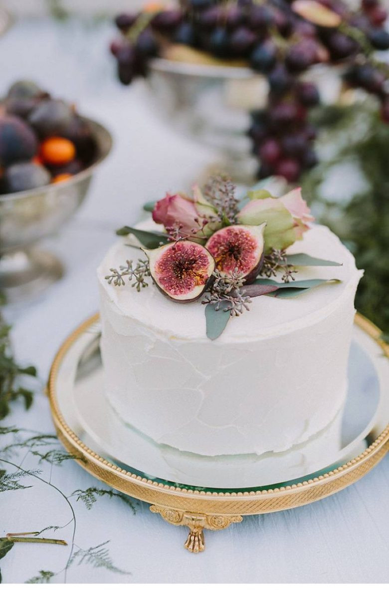Cakes Designs For Wedding
 15 Small Wedding Cake Ideas That Are Big on Style