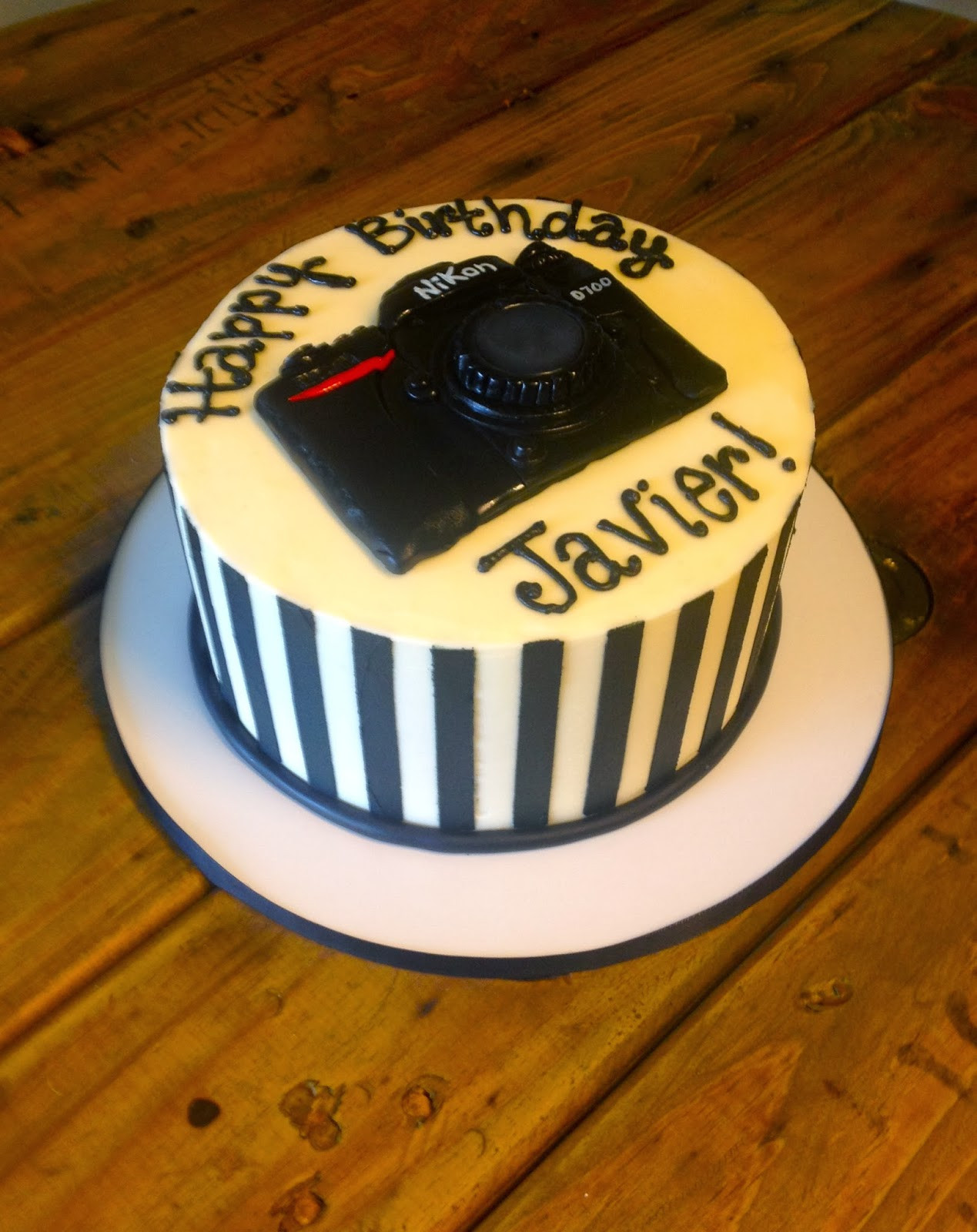 Camera Birthday Cake
 Sweet T s Cake Design Nikon 2D Camera Birthday Cake