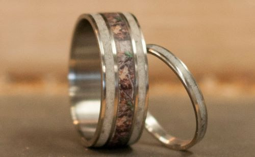 Camo Wedding Band Sets
 27 Unique Wedding Ring Sets for Him and Her for 2020