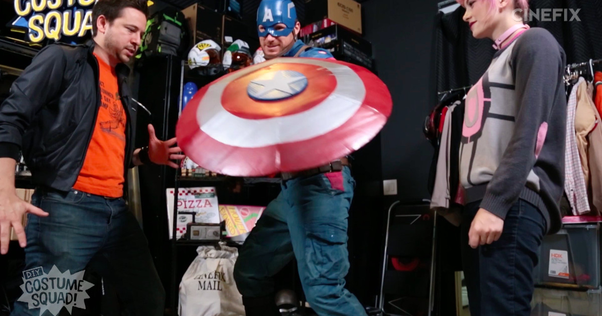Captain America Mask DIY
 This DIY Captain America costume is all kinds of marvel ous