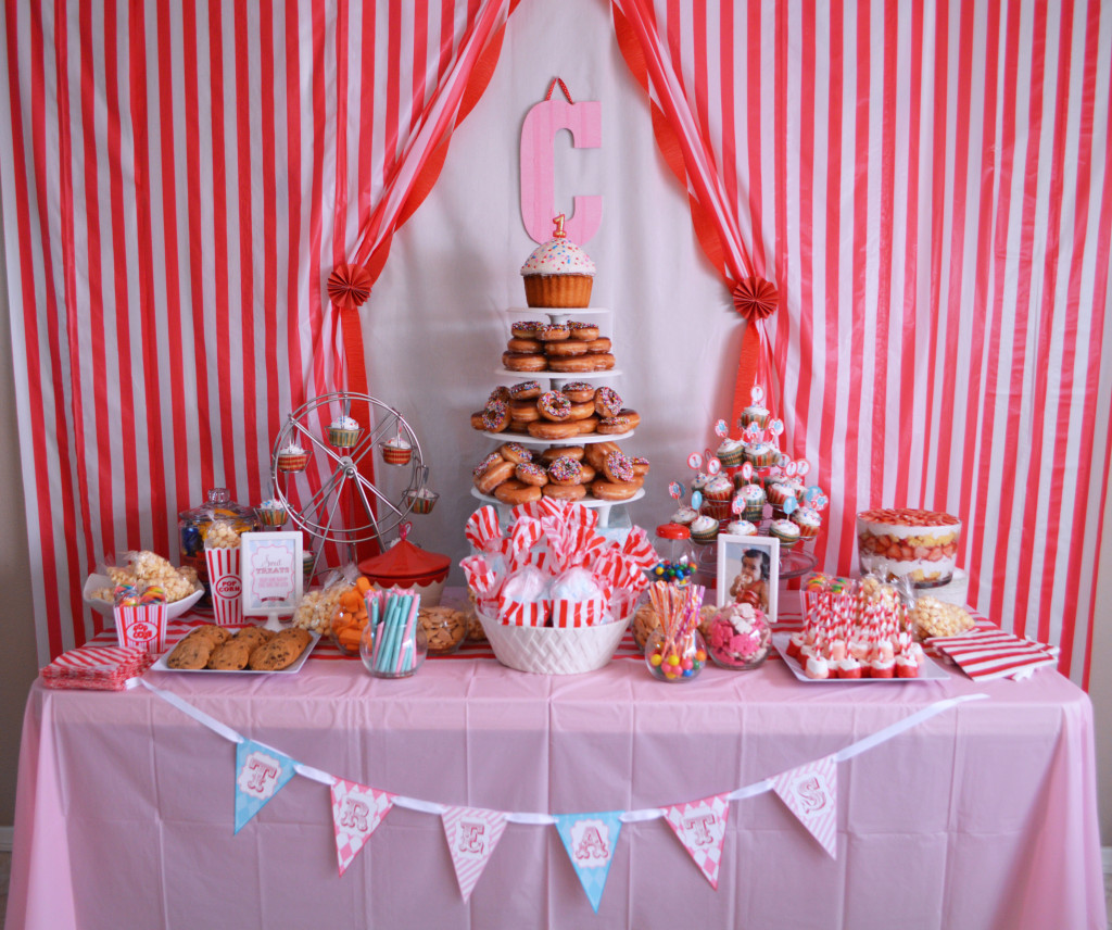 Carnival Birthday Decorations
 Rooms and Parties We Love September 2013 Week 2