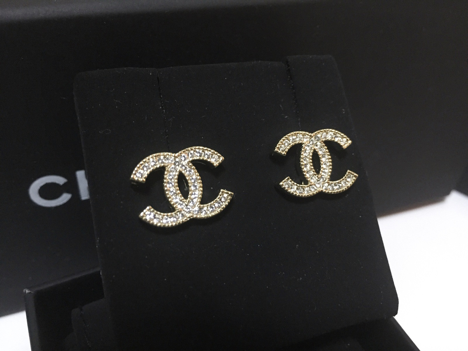 Chanel Cc Logo Earrings
 AUTHENTIC CHANEL 2015 CC Logo Classic Crystal Gold Stud