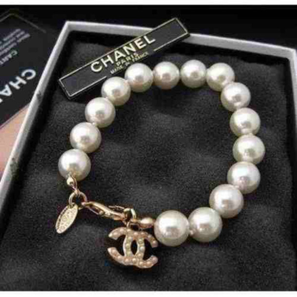 Chanel Pearl Bracelet
 jewels chanel chanel inspired bracelets pearl jewelry