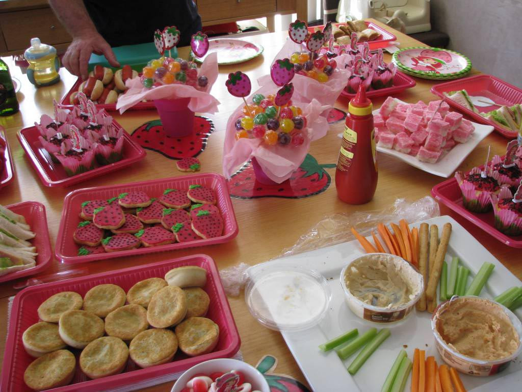 Cheap Food Ideas For Birthday Party
 Kids Party Food is Essential When it es to Having Real
