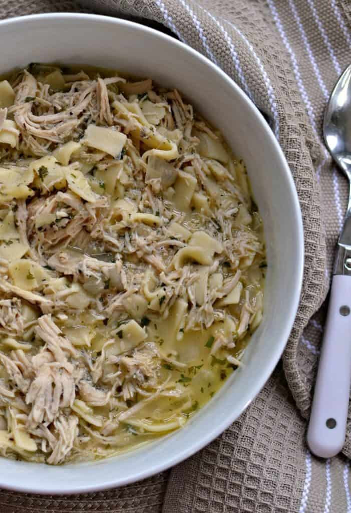 Chicken And Noodles Crockpot
 Crockpot Chicken and Noodles Perfect Family fort Meal
