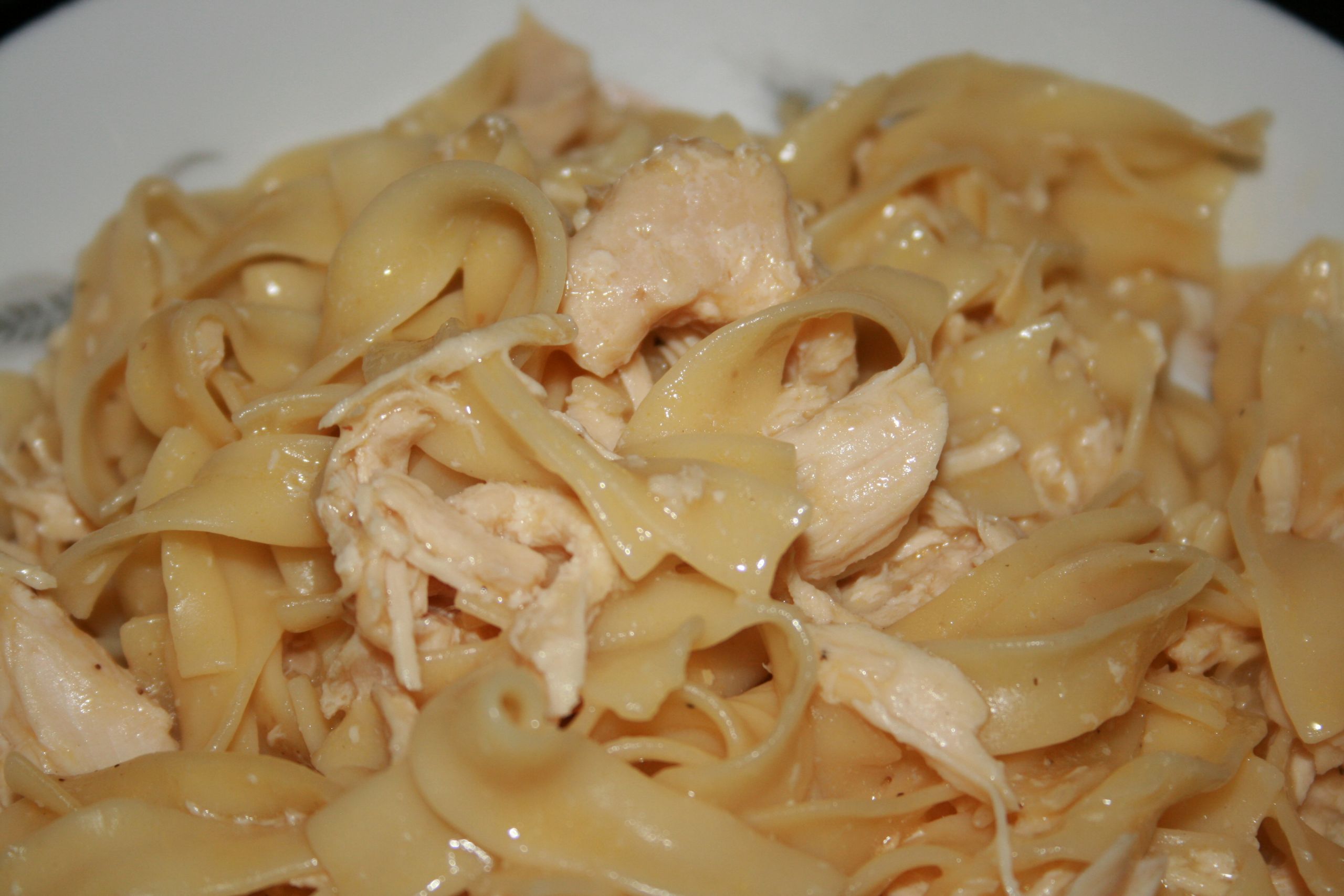 Chicken And Noodles Crockpot
 Crock Pot Chicken and Noodles