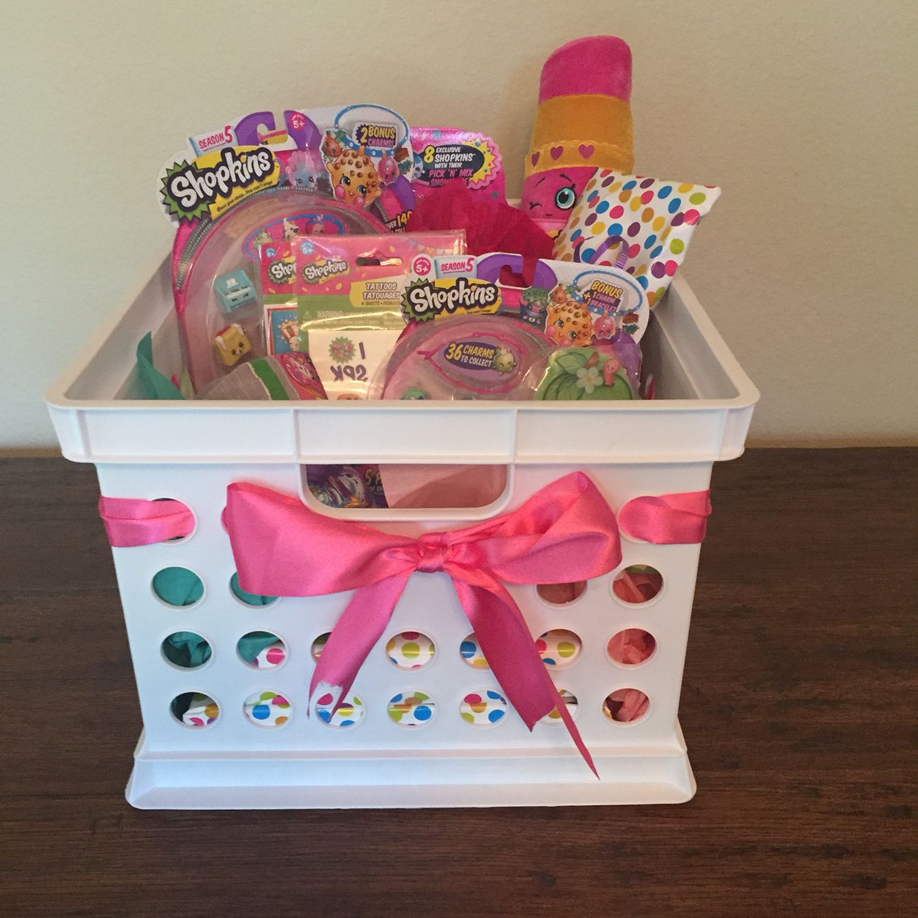 Christmas Gift Basket Ideas For Kids
 Shopkins Gift Basket