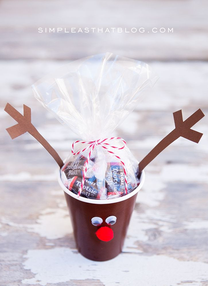 Christmas Party Ideas For Toddler
 Simple Christmas Treat Cups