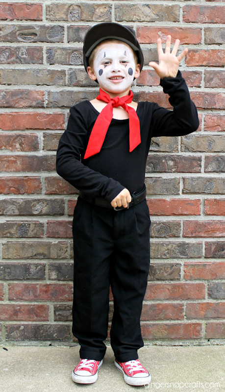 Circus Costumes DIY
 Ginger Snap Crafts Easy Mime Costume & Blog Hop