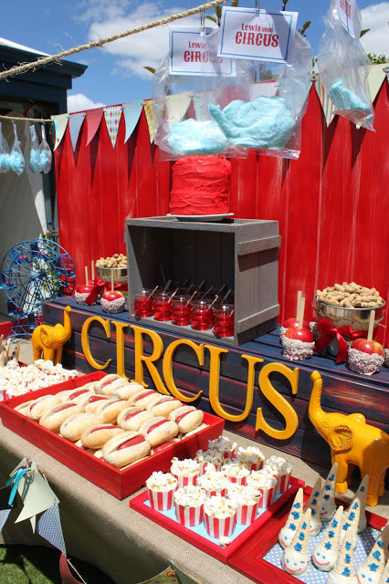 Circus Party Food Ideas
 Piece of Cake Vintage Circus Real Party Feature