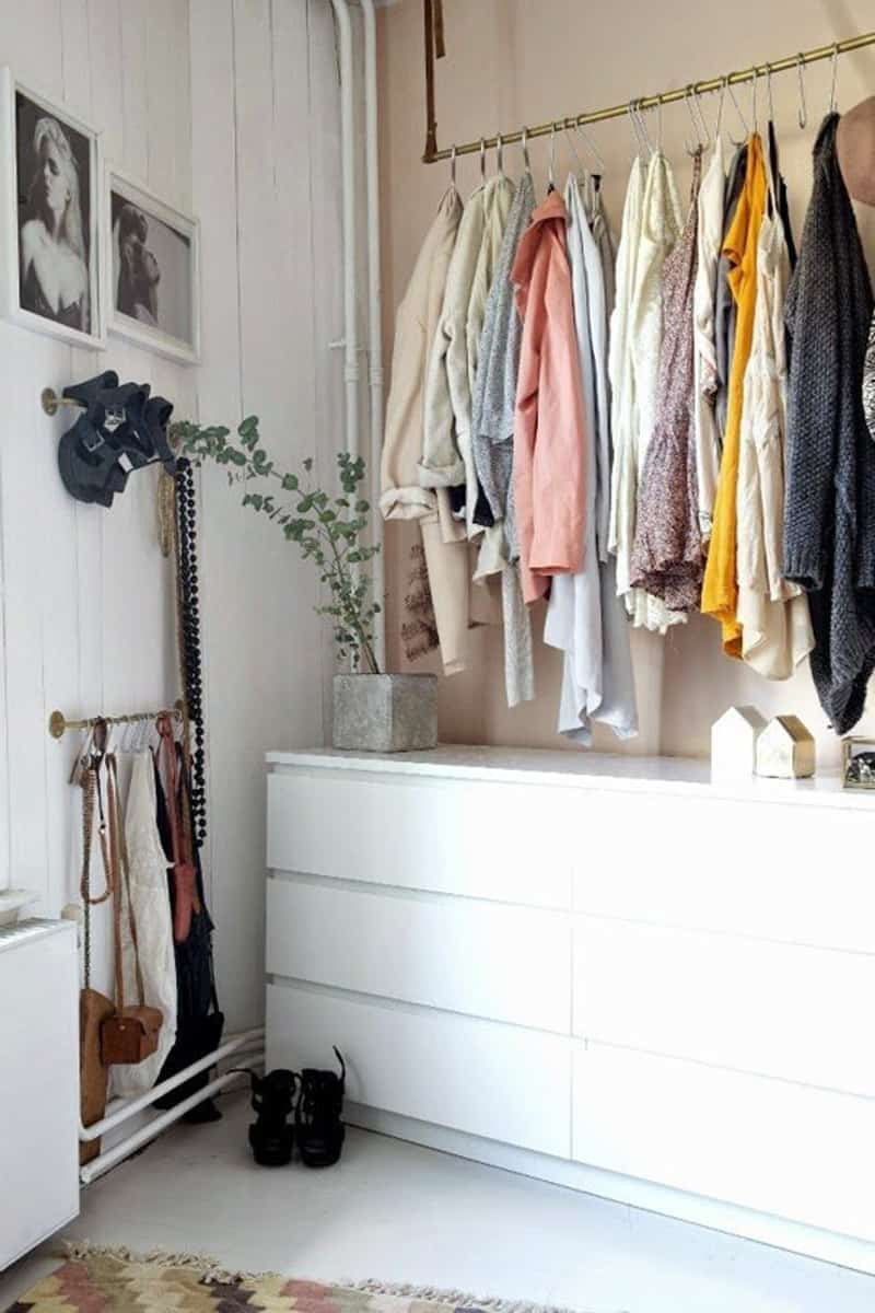 Clothes Storage For Small Bedroom
 Ideas for Storing Clothes without Closets