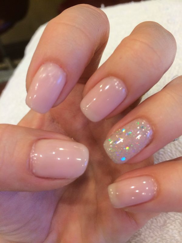 Color Nail Ideas
 Neutral nails with a little sparkle sparkle nails