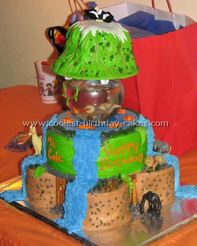 Coolest-birthday-cakes.com
 Coolest Jungle and Safari Cake Ideas