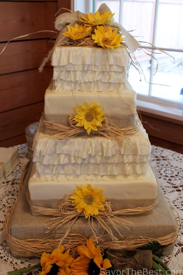 Country Theme Wedding
 Country Themed Wedding Cake Design Savor the Best