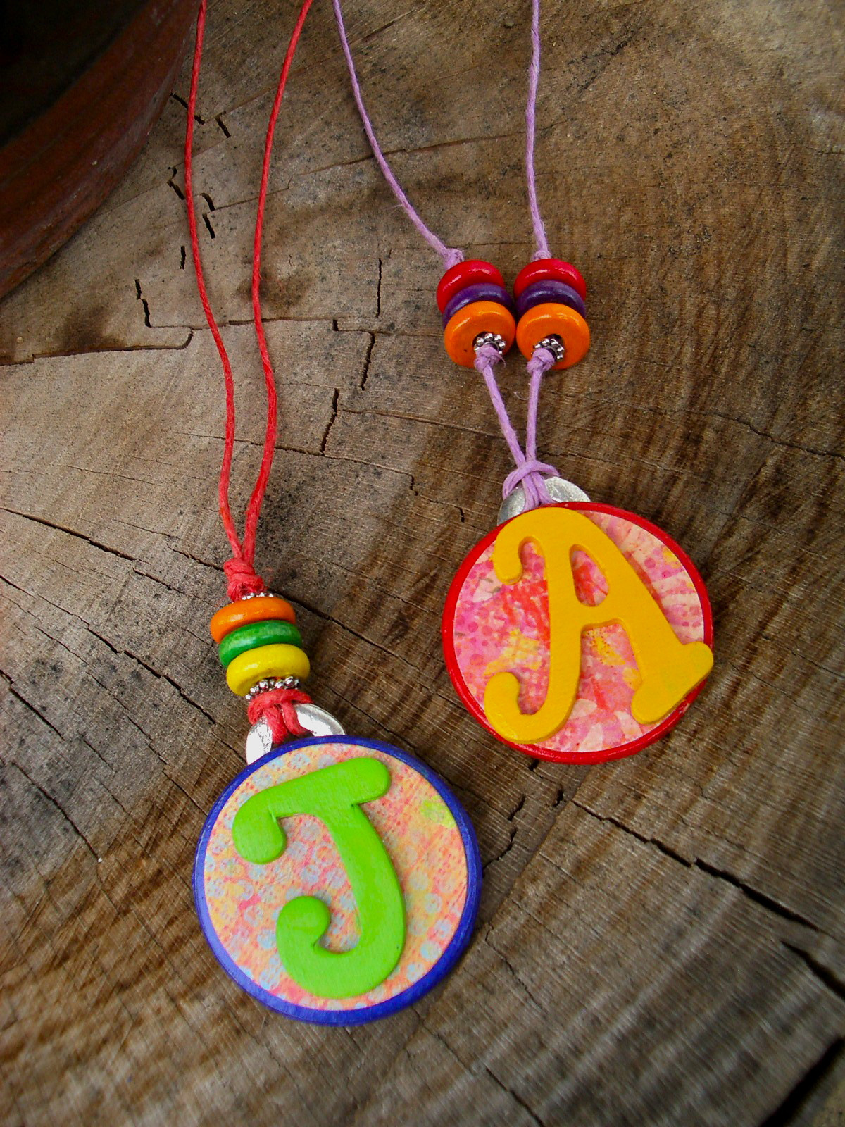 Crafts To Make For Kids
 jewelry craft with children