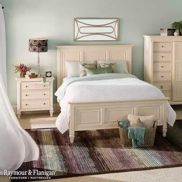 Cream Color Bedroom Set
 What paint colors pliment a cream headboard Quora
