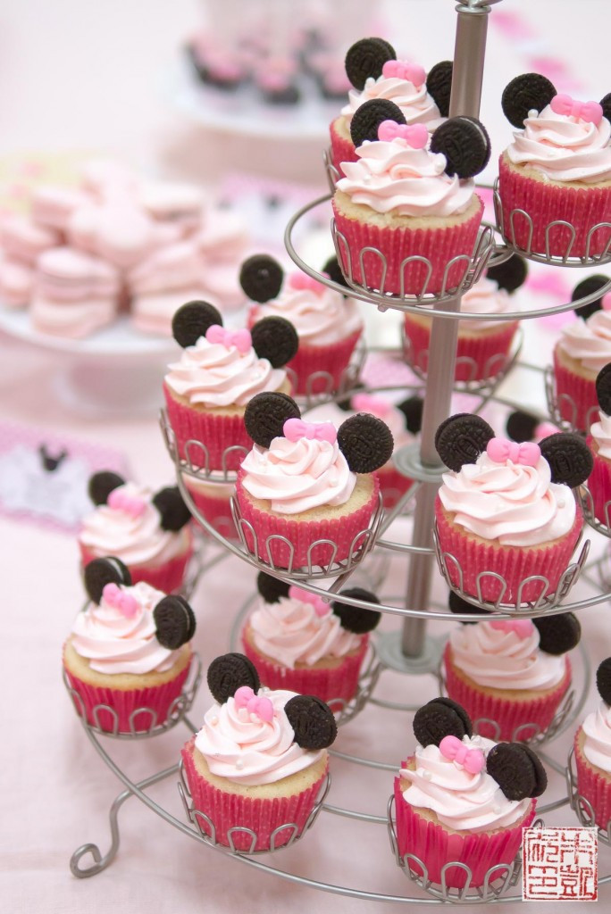 Cupcake Birthday Party
 Minnie Mouse Cupcakes For A 3rd Birthday Party Dessert First