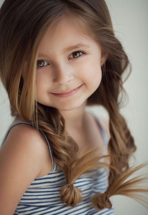 Cute Little Girl Hairstyles
 25 Cute Hairstyles with Tutorials for Your Daughter