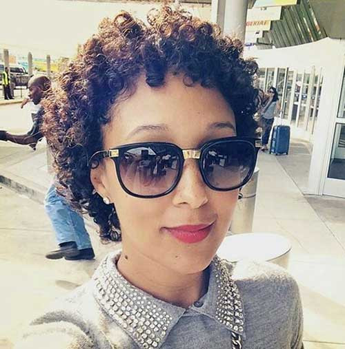 Cute Short Weave Hairstyles
 15 Beautiful Short Curly Weave Hairstyles 2014