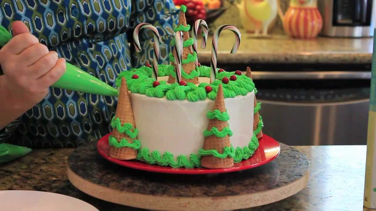 Decorating Birthday Cakes
 Decorating Christmas Tree Cake