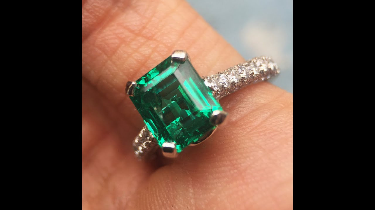 Diamond And Emerald Engagement Ring
 Vivid Green Emerald & Diamond Engagement Ring Best