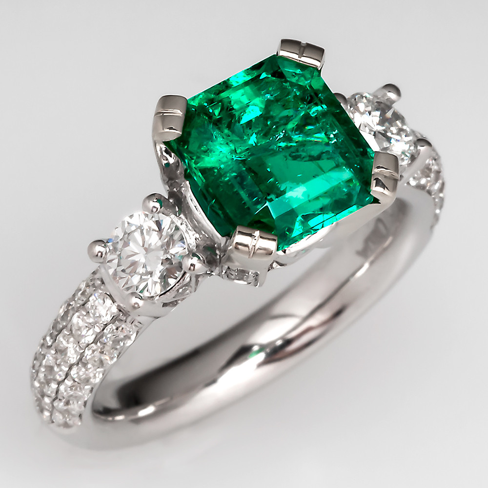 Diamond And Emerald Engagement Ring
 Zoe Saldana s Engagement Ring Details EraGem Post