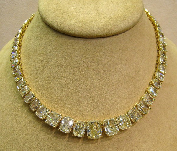 Diamond Necklace Womens
 Stunning White Diamond Necklaces For Women Fashion s